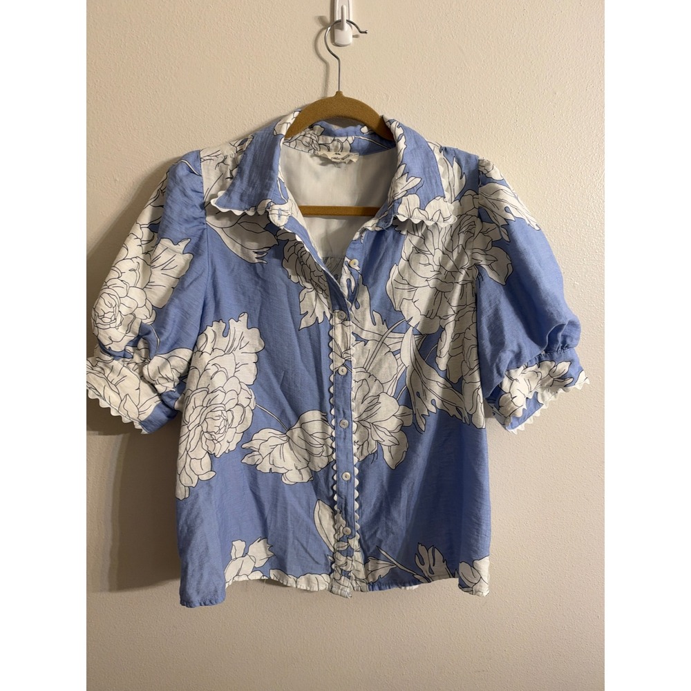 Entro Blue White Floral Puff Sleeve Scalloped Button Down Blouse Size Medium